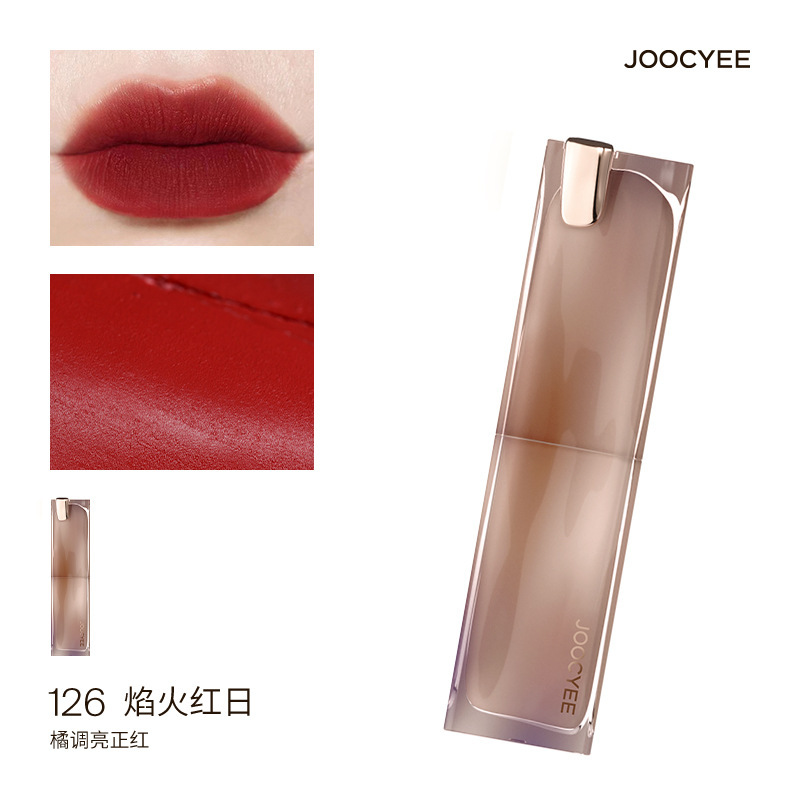 126 labial rojo llama, rosa sol y bruma.