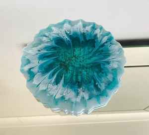 Ensemble de dessous-de-verre en résine artistique conçu pour combiner fonctionnalité et style décoratif, parfait pour les maisons, les cafés et les bureaux - Product Image 6