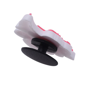Accessoires de décoration pour <span class=keywords><strong>chaussures</strong></span> à trous personnalisables transfrontaliers, en PVC souple, à suspendre, boucles de <span class=keywords><strong>chaussures</strong></span> personnalisables DIY, vente en gros usine - Product Image 4