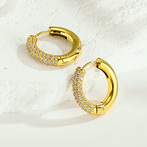 Boucles d'oreilles créoles en zircon brillant, vente populaire transfrontalière, plaquées or 18 carats, hypoallergéniques, en acier titane, pour femmes - Product Image 3
