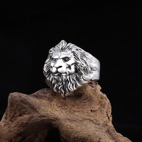 Bague ouverte en tungstène sculptée avec un lion audacieux pour homme, à porter sur l'index ; Bague large style rétro avec constellation du Lion