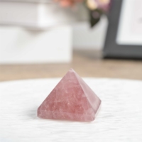 Gemischter Quarz 10mm Geschnitzte Pyramide Mini-Kristall-Schnitzereien Andere Kristall-Handwerkskunst zum Verkauf