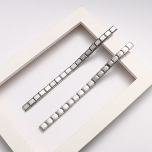 Charm de Moda Sencillo Más Vendido para Pulsera, Acero Inoxidable 316L, Letras Grabadas, Acero de Titanio, Elástico Ajustable - Product Image 3