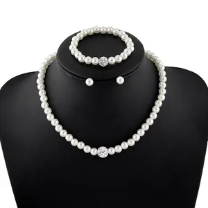 Европейское и американское жемчужное модное ювелирное ожерелье, подходящее нишевое Новое жемчужное ожерелье-гвоздик, три комплекта темперамента