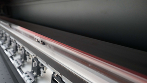 Hancolor 2.1m grande formato Eco ad alta risoluzione inchiostro solvente stampante in vinile e taglio <span class=keywords><strong>Plotter</strong></span> - Product Image 6