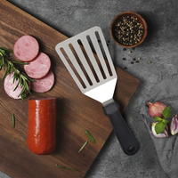 Spatula Steak Baja Anti Karat Tahan Panas Berkualitas Makanan, Desain Lubang Gantung, Alat Panggang BBQ