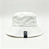 Écussons en cuir PU pressé à chaud personnalisés, étiquettes écologiques pour chapeaux, étiquettes de vêtements à coudre, accessoires vestimentaires, vente en gros OEM