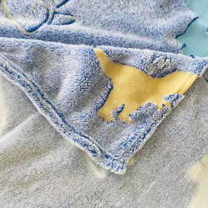 Hot món quà sinh nhật mềm thoải mái Glow-in-The-Dark khủng long flannel ngủ sofa chăn cho trẻ em - Product Image 6