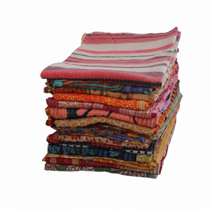 Manta de retazos acolchada Kantha de algodón Vintage indio Bangali costura a mano edredones bordados Gudari lavable venta al por mayor Hotel - Product Image 1