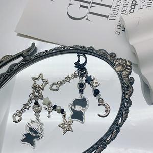 Llavero <span class=keywords><strong>de</strong></span> Diseño Minimalista en Blanco y Negro <span class=keywords><strong>de</strong></span> Gojo Geto con Estrella y Luna, Accesorio para Llaves <span class=keywords><strong>de</strong></span> Coche, Llaveros <span class=keywords><strong>de</strong></span> Anime Jujutsu Kaisen - Product Image 3