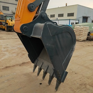 Excavatrice hydraulique Hyundai 305LC modèle 2022, engin de construction lourd, moteur, pompe à engrenages pour travaux miniers et terrassement 30 - Product Image 3