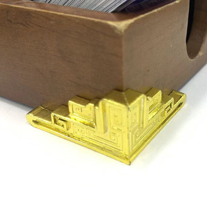 Mingmao Hardware <b>Plastic</b> <b>Edge</b> Protector Gold Right Angle 40mm X 20mm For Gift Boxes And Custom Bags - Product Image 2