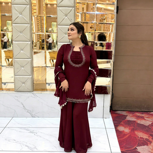 Conjunto de diseñador con top de georgette sintético con efecto espejo y trabajo manual, pantalón palazzo y dupatta de georgette sintética, completamente cosido y listo para usar. - Product Image 1
