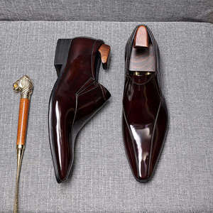 รองเท้าผู้ชายแบบสวม รุ่นหรูหรา ปี 2025 หัวแหลม กันน้ำ ระบายอากาศได้ดี พื้นหนา กันลื่น หนังแท้ เหมาะสำหรับใส่ทำงานและลำลอง ไซส์ใหญ่ - Product Image 5