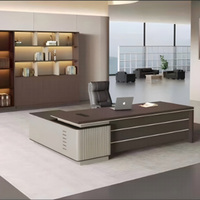 Bureau de direction en L de luxe en bois pour PDG, avec table moderne et ensemble chaise personnalisable