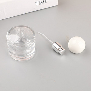 En stock, flacon de <span class=keywords><strong>parfum</strong></span> rond de 30 ml avec bouchon à vis, flacon de <span class=keywords><strong>parfum</strong></span> vide en verre pour liquide, flacon de <span class=keywords><strong>parfum</strong></span> rechargeable avec bouchon sphérique blanc - Product Image 2