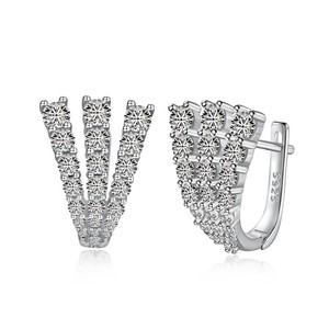 Nouveau S925 argent oreille <span class=keywords><strong>goujon</strong></span> femme Zircon incrusté trois griffes conception à la mode affaires mariage boucles <span class=keywords><strong>d</strong></span>'oreilles bijoux de mariage - Product Image 1