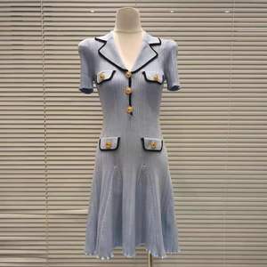 Mini <span class=keywords><strong>abito</strong></span> da donna a maniche corte lavorato a <span class=keywords><strong>maglia</strong></span> bianco o <span class=keywords><strong>blu</strong></span> a vita alta primavera donna bottoni con colletto rovesciato abiti a trapezio - Product Image 4