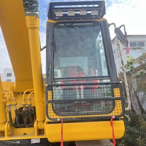 Mini-pelle hydraulique Komatsu PC200 d'occasion à vendre avec moteur central et composants d'engrenage Import du Japon d'occasion - Product Image 4