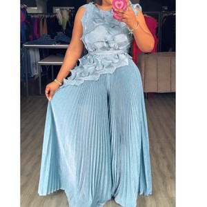 Ensemble 2 pièces décontracté pour femmes africaines grandes tailles : haut sans manches à volants et coupe irrégulière, et pantalon ample à jambes larges – Tendance - Product Image 2
