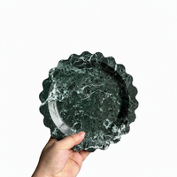 Plateau rond décoratif en résine à effet marbre naturel avec bord festonné pour bijoux, bougies, décoration de table à la maison