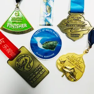 Medalhas de maratona metálica, ferro de liga de zinco personalizado, medalhas de corrida para maratona e troféus, cordão de pescoço, futebol, miraculoso
