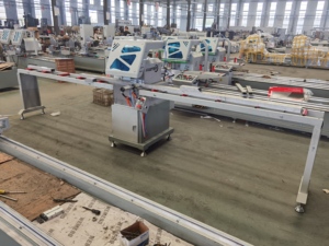 Автоматическая пила для резки алюминиевого профиля с регулируемым углом наклона (одноголовочная) для производства окон и дверей, напрямую от производителя (OEM) - Product Image 5