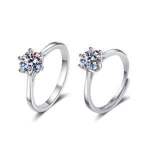 Anillo de Compromiso y Matrimonio de Plata de Ley S925 con Zirconia Cúbica y Moissanita con Engaste de Garra Clásico, Anillos de Promesa Eternos - Product Image 1