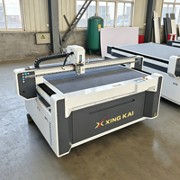 Machine de découpe à couteau vibrant CNC adaptée à la découpe de panneaux EVA, acrylique, KT et APC de haute dureté