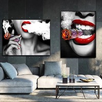 Lèvres rouges fumer femme toile peinture Sexy noir blanc imprimé Art mural avec des Dollars brûlants affiche pour la décoration de salon