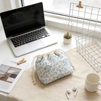 Sac de maquillage matelassé en toile tendance, nouveau, vente en gros d'usine, simple, portable, pour femme, avec impression mignonne, sac cosmétique à cordon de serrage TWGZ