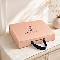Boîte pliante magnétique en tissu coloré avec impression de logo personnalisée de luxe en gros, avec poignée en ruban