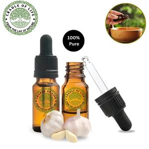 L'huile essentielle d'ail est extraite par distillation à la vapeur à partir des bulbes de l'ail, plantes à fleurs blanches. - Product Image 5