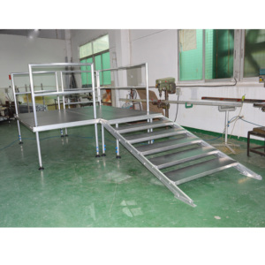 Scène d'événement mobile extérieure en aluminium de haute qualité avec pieds réglables, certifiée CE, montage facile et plateforme antidérapante - Product Image 2