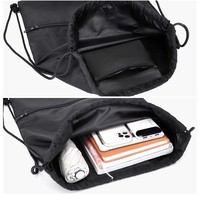 Sac à dos léger en polyester résistant à l'eau avec cordon de serrage et poche pour le sport, la remise en forme et l'usage quotidien