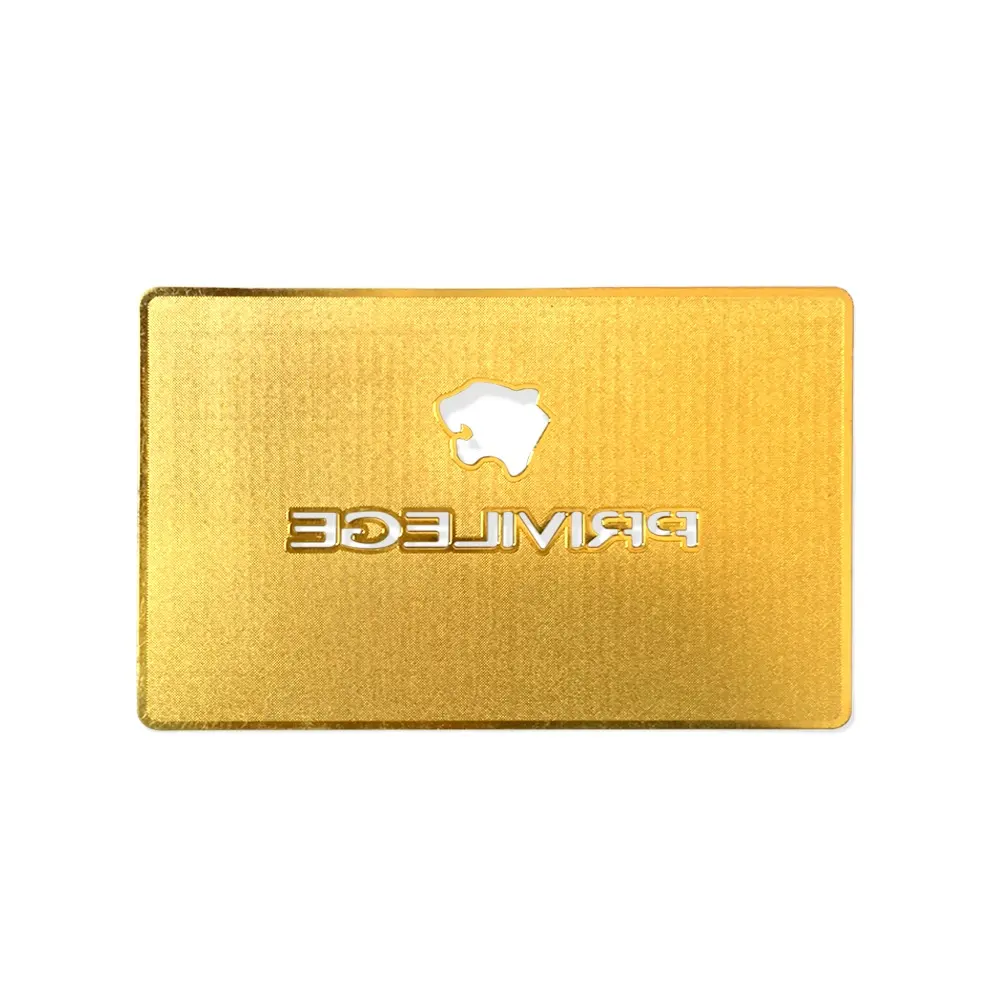 सबसे सस्ता स्टेनलेस स्टील धातु व्यवसाय कार्ड मुक्त डिजाइन चांदी का सोने की प्लेटेड धातु Nfc व्यापार कार्ड Nfc213 215 216 चिप के साथ