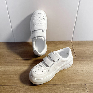 Baskets blanches pour femmes 2026 avec talon intégré de 6,5 cm, semelle épaisse et fermeture Velcro – Baskets décontractées et tendance - Product Image 5