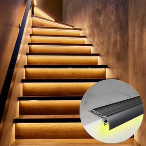 Profilo in Alluminio Nero con LED per Gradini, Illuminazione Antiscivolo per Hotel, Teatri, Cinema e Scale - Product Image 3