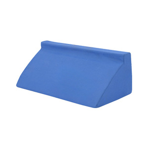 Oreiller en forme de triangle avec housse en PU respirante, noyau en éponge haute densité pour le soutien du corps, positionneur de sommeil confortable - Product Image 2