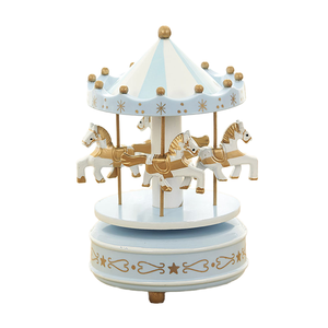DAMAI Fabricant Direct Boîte à Musique Carrousel Cheval Rotatif Décoration de Gâteau Anniversaire Noël Ornement de Bureau Vente en Gros - Product Image 1