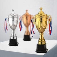 Trophée de la Coupe du monde des sports du prix de la compétition de gym de luxe personnalisé Trophées en métal de cristal taille réelle Médailles en plastique acrylique Fer
