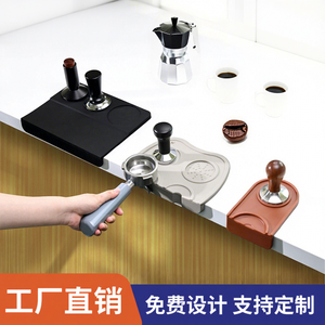 Tappetino Antiscivolo in Silicone per Tamper da Caffè con Design Angolare per Pressatura Espresso e Conservazione del Caffè, Uso Globale - Product Image 2