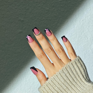 24 Uds Material ABS negro brillante patrón <span class=keywords><strong>de</strong></span> flores francesas <span class=keywords><strong>uñas</strong></span> postizas <span class=keywords><strong>diseño</strong></span> largo elegante para aplicación en los dedos lindo acrílico falso - Product Image 1