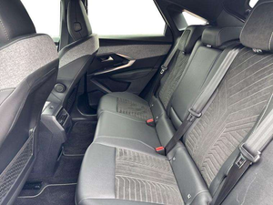 2025 Occasion LHD/RHD 2021 PEUGEOT <span class=keywords><strong>5008</strong></span> SUV 1.5 <span class=keywords><strong>ALLURE</strong></span> PREMIUM EAT8 - Product Image 3