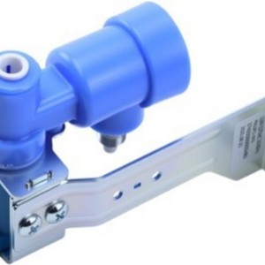 Midea <b>Refrigerator</b> Water Inlet Valve AP7095894 110V Plastic Easy Installation Replacement Part - Product Image 1