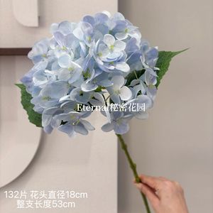 Ramo de Hortensias Artificiales Secret Garden, 18 cm de Diámetro, 53 cm de Largo, para Decoración de Bodas - Product Image 1