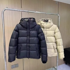 Chaqueta de Plumón para Hombre, Chaqueta de Moda para Exteriores de Alta Calidad, Holgada, Resistente al Frío, y Prenda Exterior - Product Image 1
