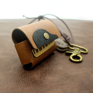 Hot-Selling Handmade Leather Earphone Bag Keychain Mini Guitar Bag Pendant Fashion Versatile Decorative Small Bag Piano - Product Image 2