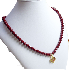 Collana Vintage con foglia d'acero rosso ciondolo di perle di lusso di fascia alta per le donne Casual in lega di rame catena alla moda - Product Image 2