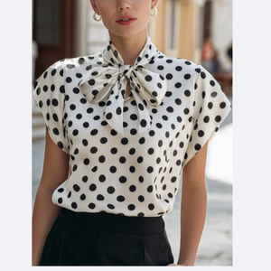 5606 #   Chemisier élégant à pois avec nœud papillon et manches chauve-souris vintage pour <span class=keywords><strong>femme</strong></span> – Haut décontracté intemporel à pois pour le bureau - Product Image 4